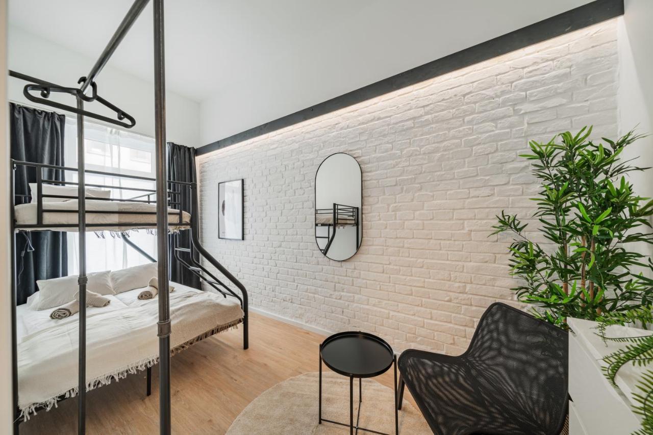Chic Central City Rooms By Home2 Vienna Exterior photo