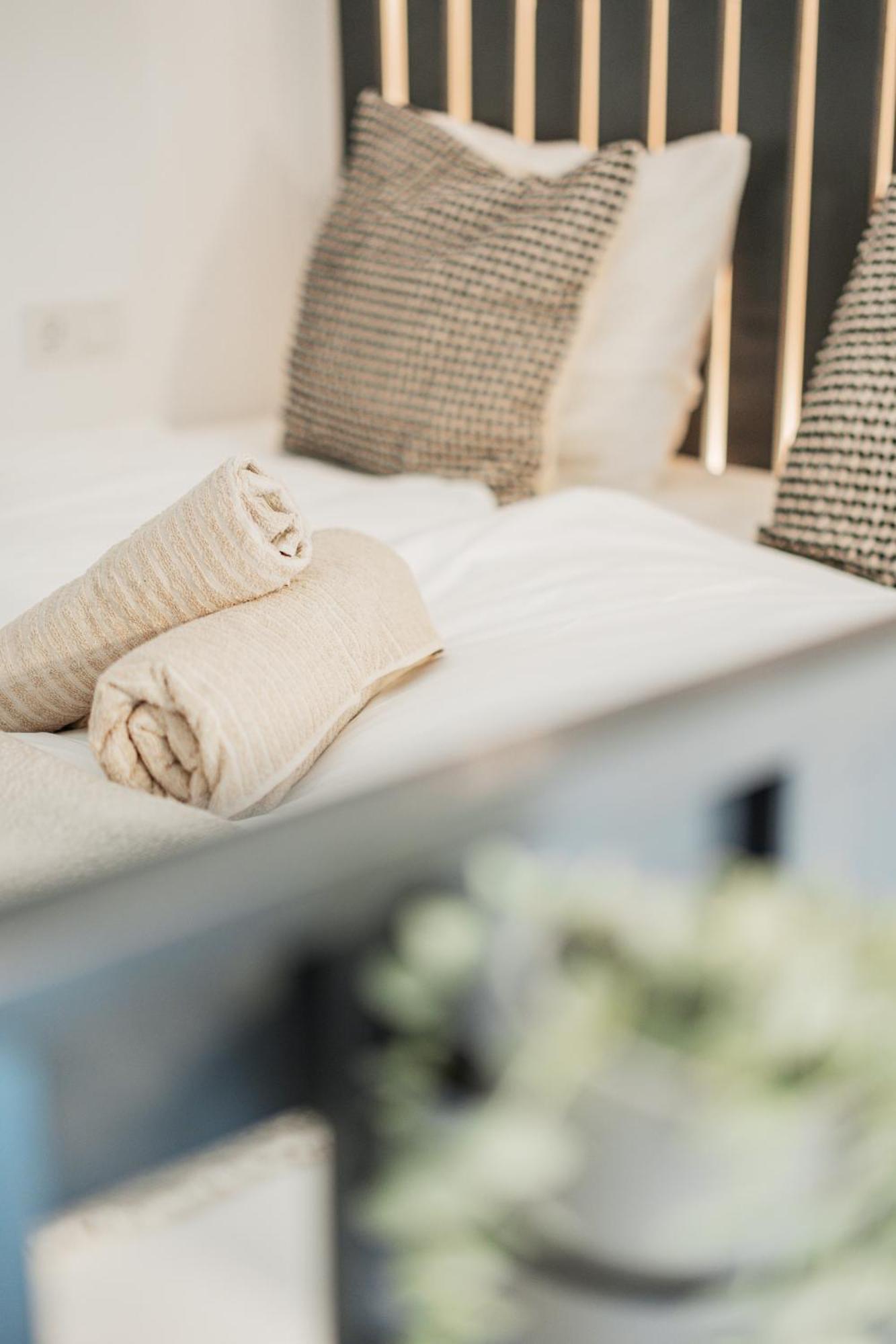 Chic Central City Rooms By Home2 Vienna Exterior photo